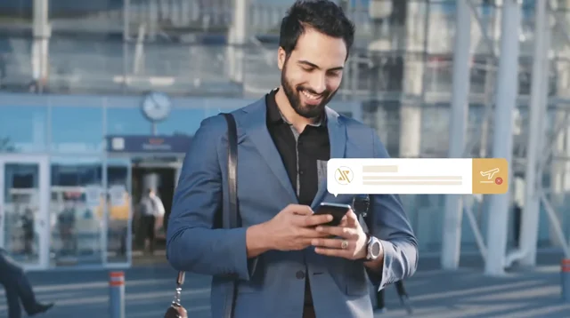 Business traveler using HAAVYN mobile safety app